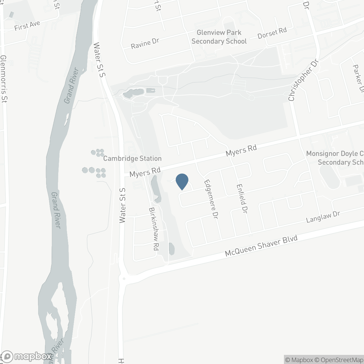 37 WOODCROFT Place, Cambridge, Ontario N1P 1B1